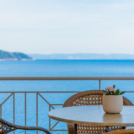 Anesis Seaview Apartment 2 نيوس مارماراس المظهر الخارجي الصورة