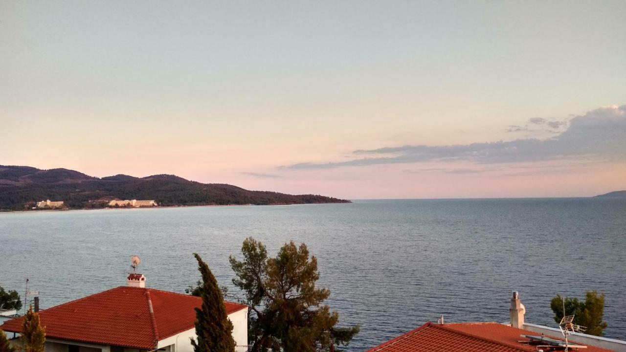 Anesis Seaview Apartment 2 نيوس مارماراس المظهر الخارجي الصورة