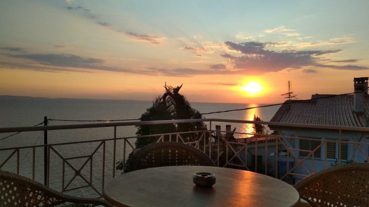Anesis Seaview Apartment 2 نيوس مارماراس المظهر الخارجي الصورة